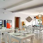 Turisticos Novochoro Apartahotel
