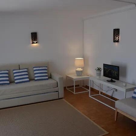 Turisticos Novochoro Aparthotel