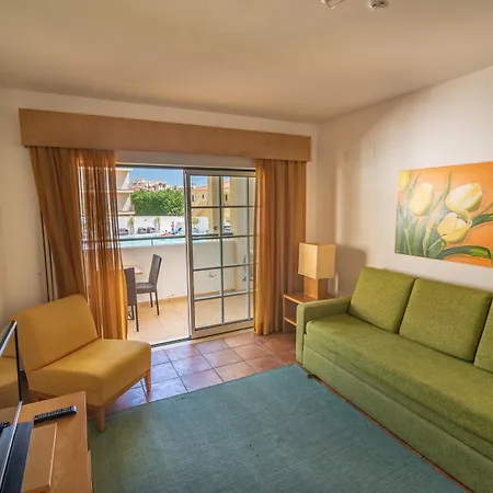 Turisticos Novochoro Aparthotel