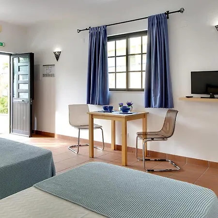 Turisticos Novochoro Aparthotel 3*