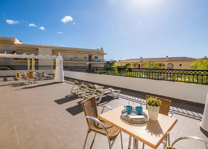 アパートホテル Turisticos Novochoro