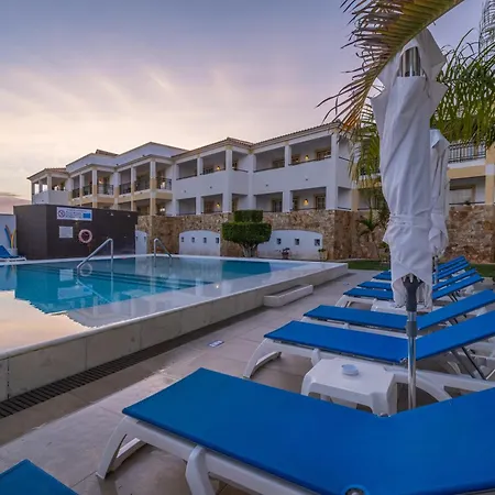 Apart Otel Turisticos Novochoro 3*